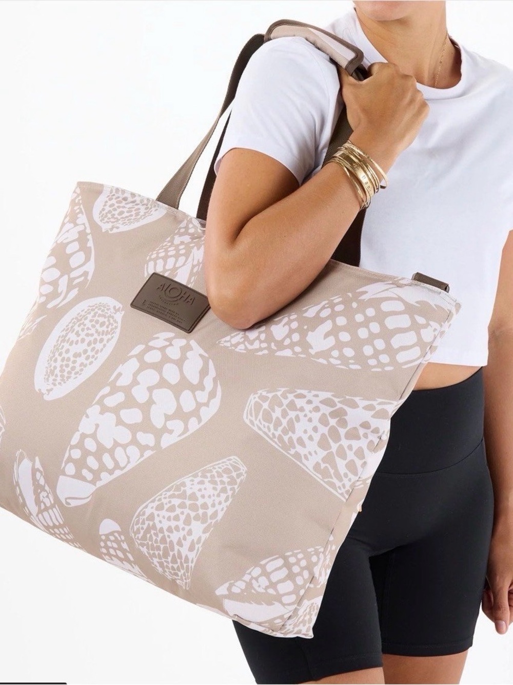 ALOHA Collection toffee insulated Cool cold bag shell shoreline HUGE NWT beach